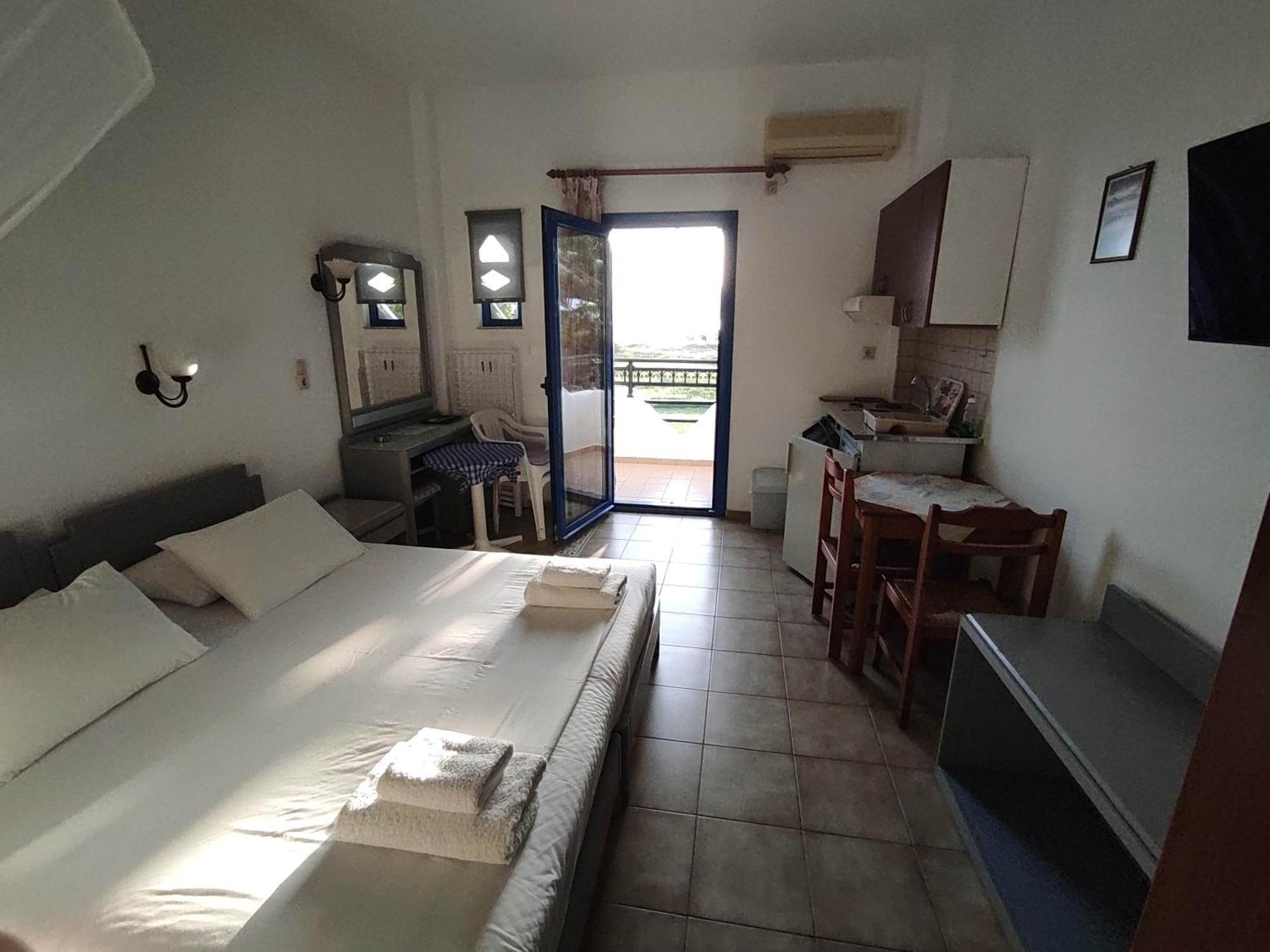 Oasis Apartments Frangokastello Zewnętrze zdjęcie